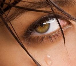 Какова причина женских слёз?