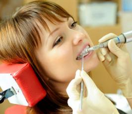 Как проводится гигиеническая чистка зубов?
