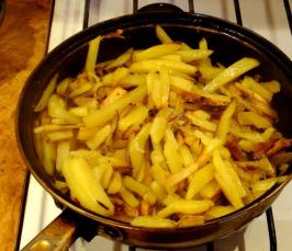 Как вкусно и правильно пожарить картошку?