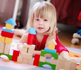Как выбрать игрушку в зависимости от возраста ребенка?
