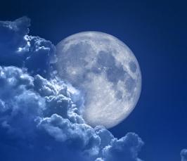 Луна может упасть на Землю? А что будет? Детский вопрос – ученым 