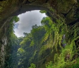 Хотите посетить самую большую пещеру мира? Едем во Вьетнам, в пещеру Шондонг.